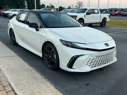New 2026 Toyota Camry Hybrid image 6
