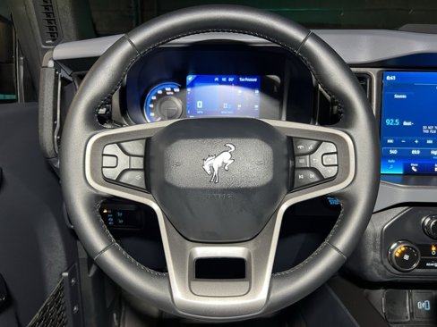 Used 2024 Ford Bronco Big Bend image 7