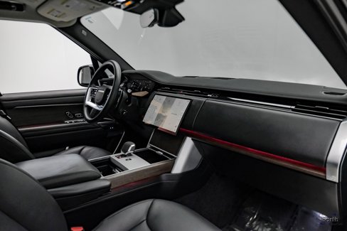 Used 2024 Land Rover Range Rover SE image 39