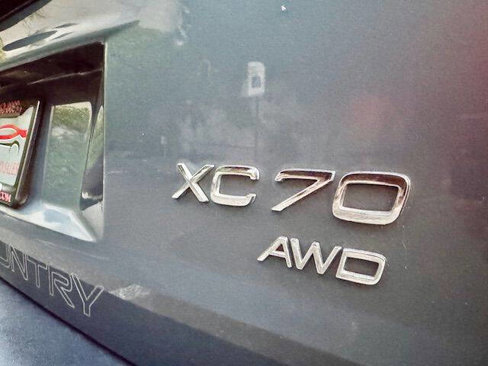 Used 2003 Volvo XC70 image 11