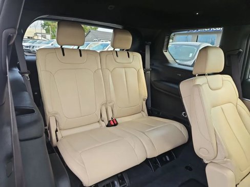 Used 2023 Jeep Grand Cherokee L Limited image 13