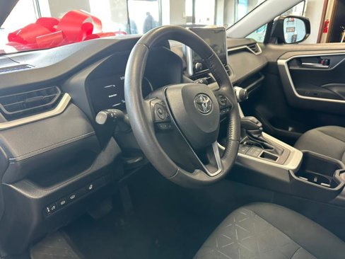 Used 2023 Toyota RAV4 XLE image 21