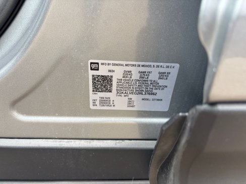 Used 2024 GMC Terrain SLT image 29