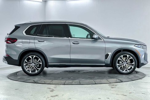 New 2026 BMW X5 xDrive40i image 8