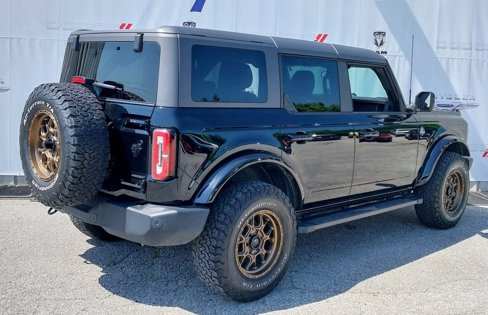Used 2024 Ford Bronco Outer Banks image 4