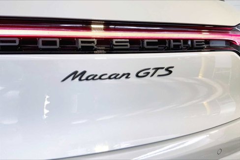 New 2026 Porsche Macan GTS image 19