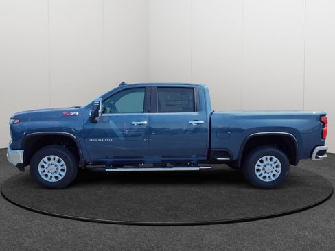 New 2025 Chevrolet Silverado 3500 LTZ image 2