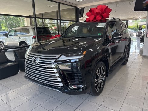 New 2025 Lexus LX 600 4WD w/ Luxury Package image 2