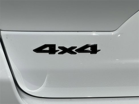 New 2025 Jeep Grand Cherokee Summit image 8