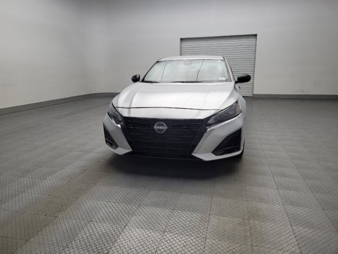 Used 2024 Nissan Altima 2.5 SV image 15