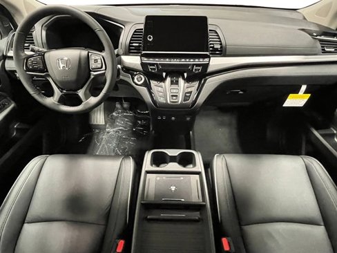 New 2026 Honda Odyssey Touring image 15