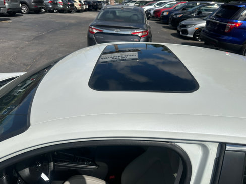 Used 2022 Honda Civic Touring image 11