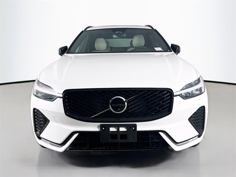 New 2026 Volvo XC60 B5 Plus w/ Climate Package PRO image 2
