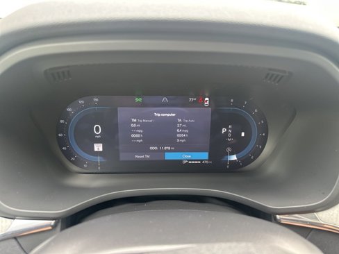 Certified 2025 Volvo XC60 B5 Plus image 25