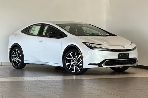 New 2026 Toyota Prius Plug-In Hybrid image 2