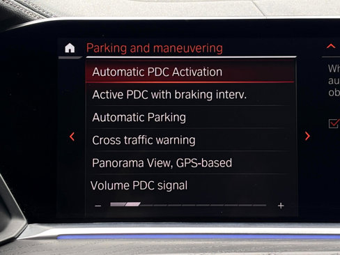 Used 2022 BMW X7 xDrive40i w/ M Sport Package image 24