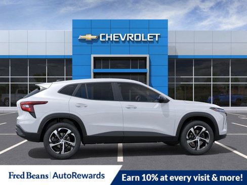 New 2025 Chevrolet Trax RS w/ Driver Confidence Package image 5