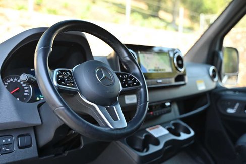 Used 2020 Mercedes-Benz Sprinter 2500 image 12