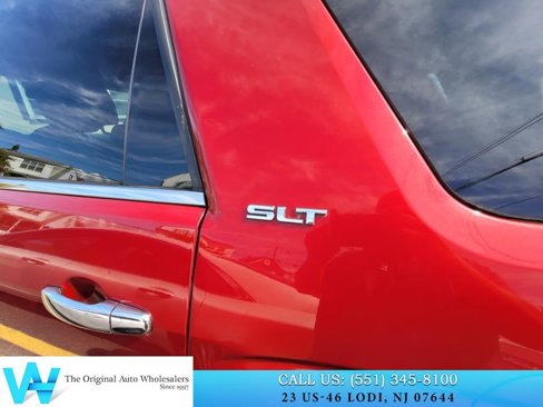 Used 2014 GMC Acadia SLT image 17