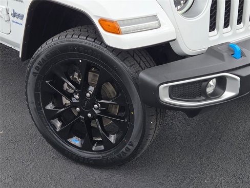 Certified 2023 Jeep Wrangler Sahara image 3