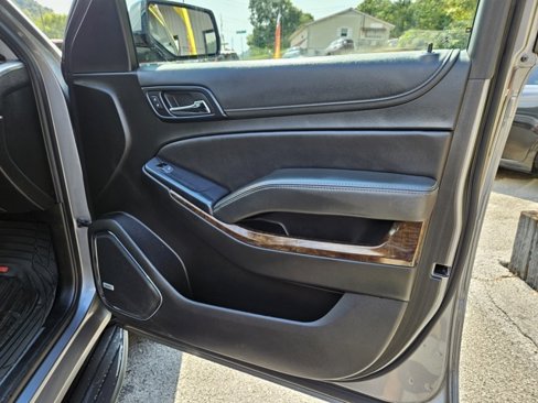 Used 2020 Chevrolet Tahoe LT image 16