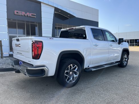 New 2025 GMC Sierra 1500 SLT image 3