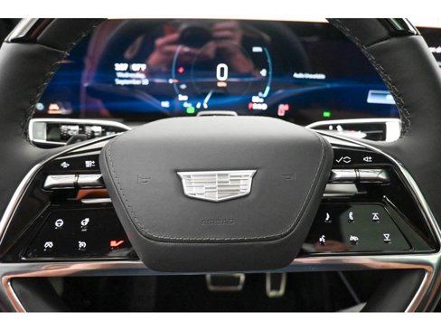 New 2026 Cadillac Vistiq Platinum image 23