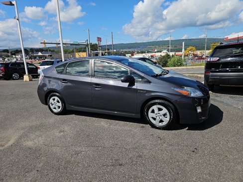 Used 2011 Toyota Prius Five image 32