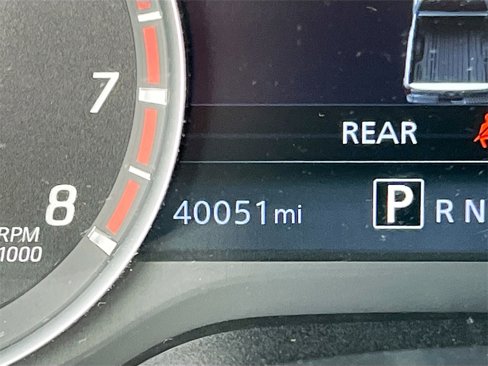 Used 2024 Nissan Titan Platinum Reserve image 12