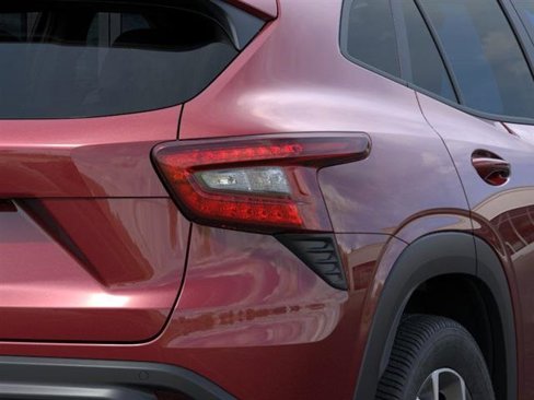 New 2025 Chevrolet Trax LT w/ Driver Confidence Package image 12