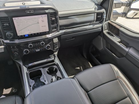 New 2025 Ford F450 Lariat w/ Lariat Ultimate Package image 16