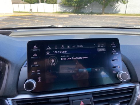 Used 2019 Honda Accord Sport image 12