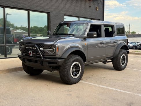 Used 2021 Ford Bronco Badlands image 17