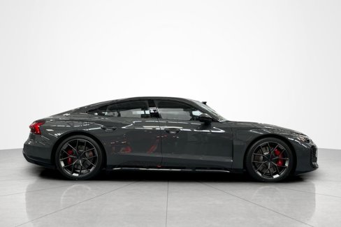 New 2025 Audi RS e-tron GT performance image 7