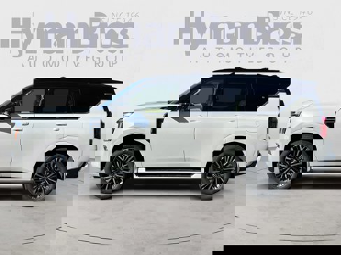 New 2026 Nissan Armada Platinum Reserve image 7