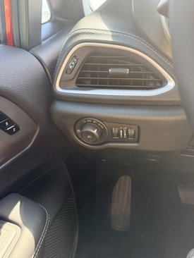 New 2026 Chrysler Pacifica Select image 15