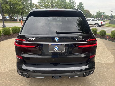 New 2026 BMW X7 xDrive40i w/ M Sport Package image 4