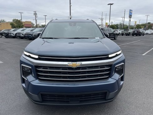 New 2026 Chevrolet Traverse LT w/ Sun and Wheel Package image 2