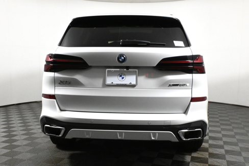 New 2026 BMW X5 xDrive50e w/ M Sport Package image 6