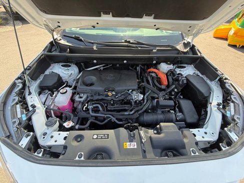Used 2024 Toyota RAV4 LE image 12