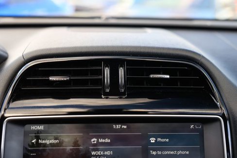 Used 2020 Jaguar F-PACE Prestige image 37