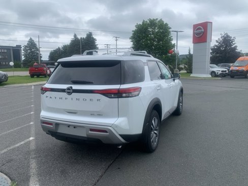 New 2025 Nissan Pathfinder SL image 7