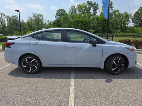 New 2025 Nissan Versa SR w/ Trunk Package image 21
