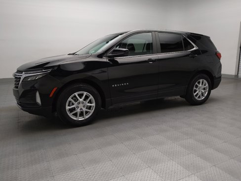 Used 2023 Chevrolet Equinox LT image 2