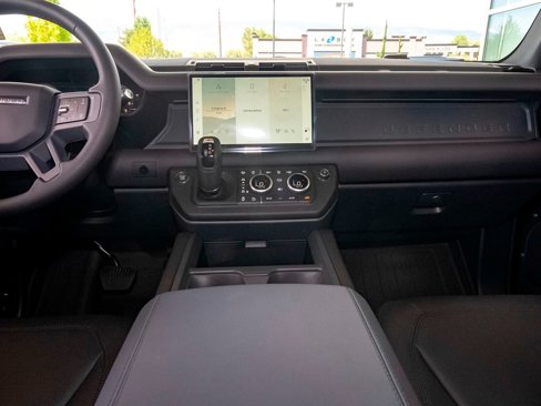 New 2025 Land Rover Defender 110 S image 23