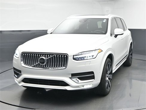 Used 2024 Volvo XC90 B6 Ultimate w/ Protection Package Premier image 3