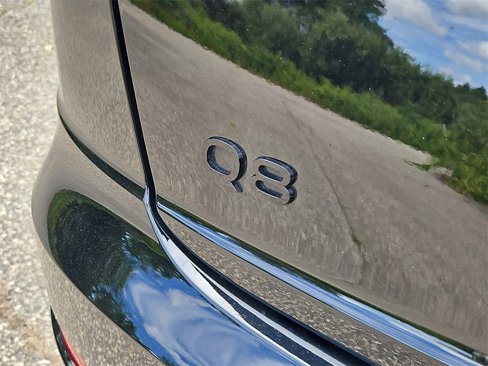 Used 2024 Audi Q8 Prestige image 13