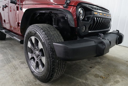 Used 2013 Jeep Wrangler Unlimited Sport image 2