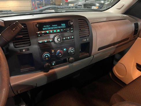 Used 2013 Chevrolet Silverado 1500 W/T image 13