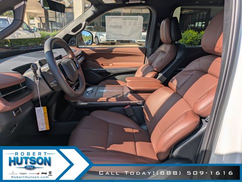 New 2025 Lincoln Navigator L Reserve image 23